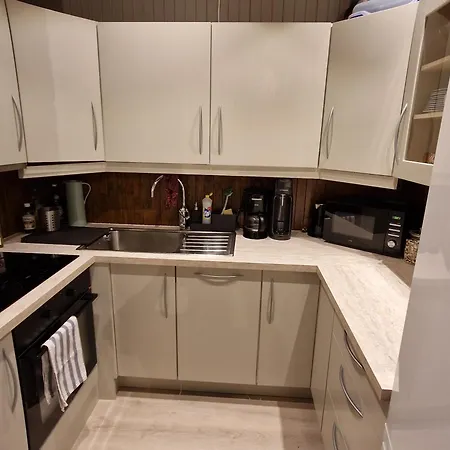 Centrally Located 2 Bedroom *