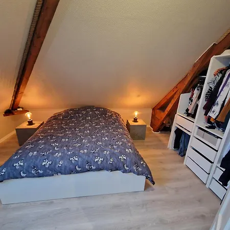Centrally Located 2 Bedroom Apartman